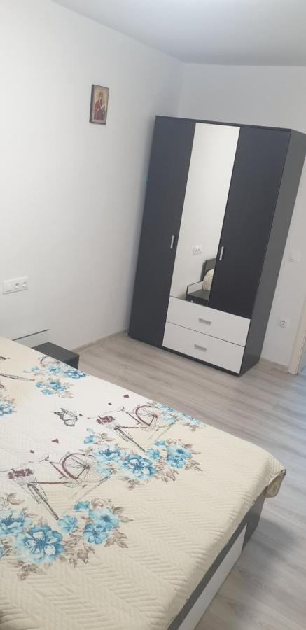Maya'S Apartament Brasov Apartment Ngoại thất bức ảnh